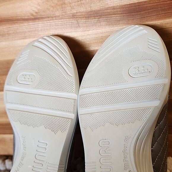 MUNRO EMMIE SILVER QUILTED LACE-UP SNEAKERS WOMAN SIZE 9.5 NWOB - Picture 14 of 16